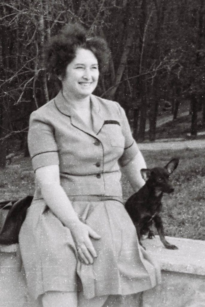 Мама и Чуча. 1987